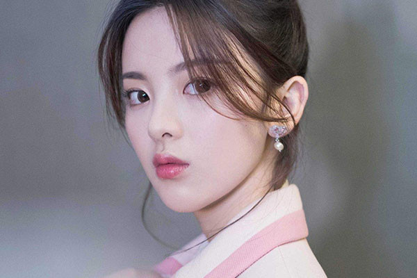 杨超越