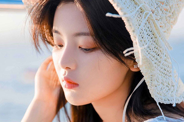 杨超越