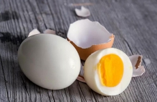 煮鸡蛋要煮几分钟才熟透？