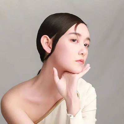 蒋依杉