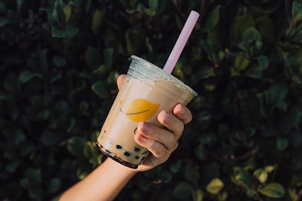 秋天的第一杯奶茶是什么含义？
