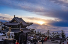 峨眉山在哪个省哪个市？