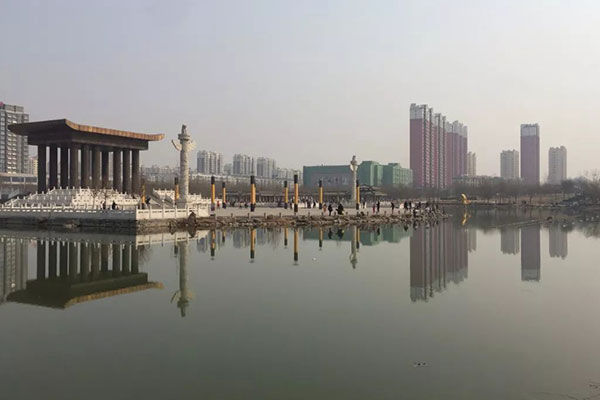 献县属于河北省哪个市的城市？