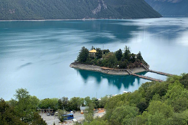 西藏旅游必去十大景点