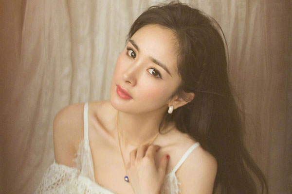 杨幂个人资料简介及图片