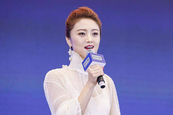 王小玮个人资料简介及图片