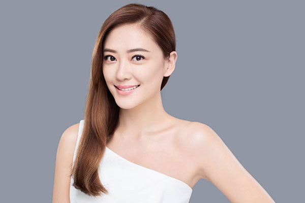 应采儿个人资料简介及图片