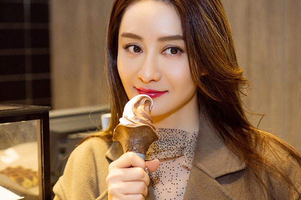 陈德容个人资料简介及图片