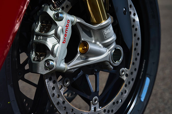 杜卡迪全新Panigale V4正式上市，重新定义高性能骑行时代
