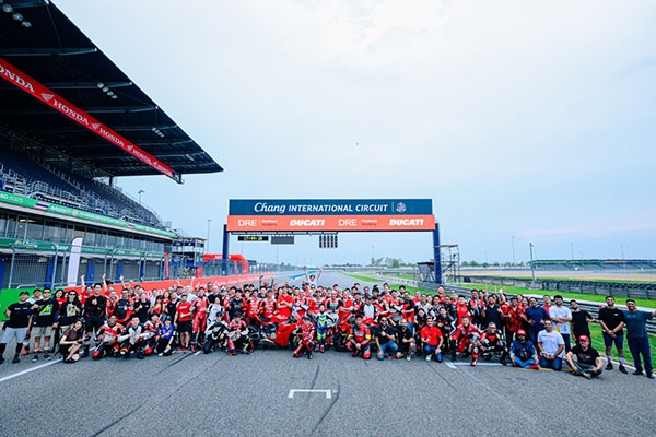 杜卡迪全新Panigale V4正式上市，重新定义高性能骑行时代