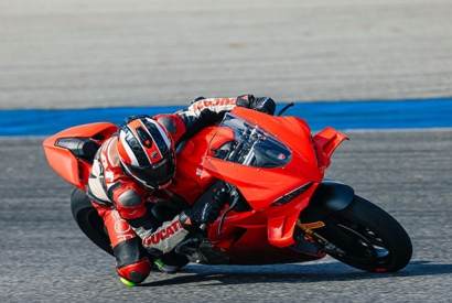 杜卡迪全新Panigale V4正式上市