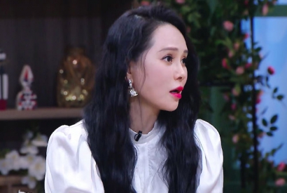 伊能静比秦昊大几岁呢？